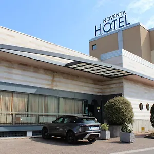 4* Hotel Noventa